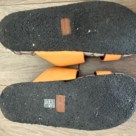 Buy Coach Oak & Tangerine Naomi Jacqrd Flatform Sandals for  Coach Orange/oak sandals